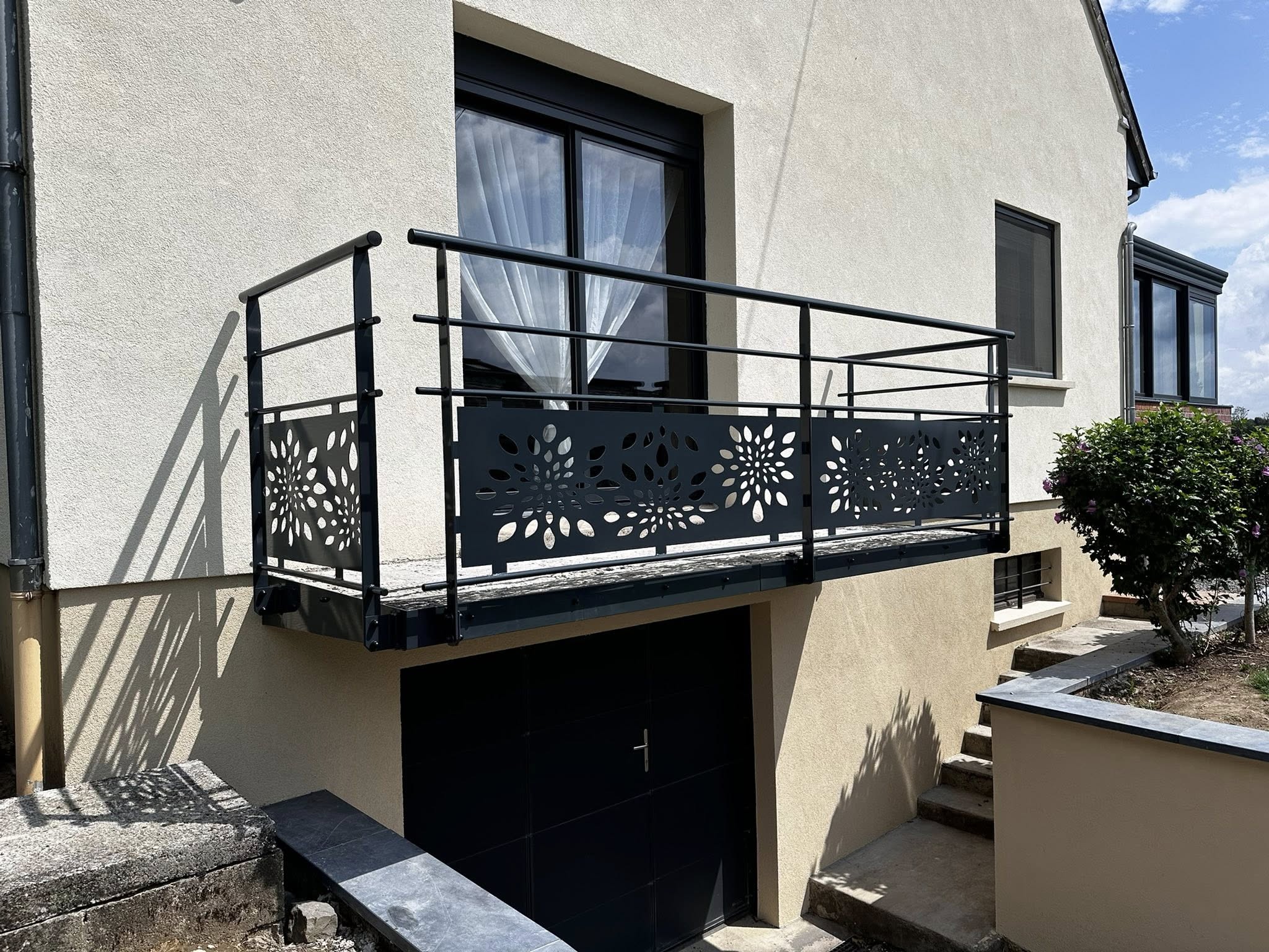 Garde-corps extérieur en acier