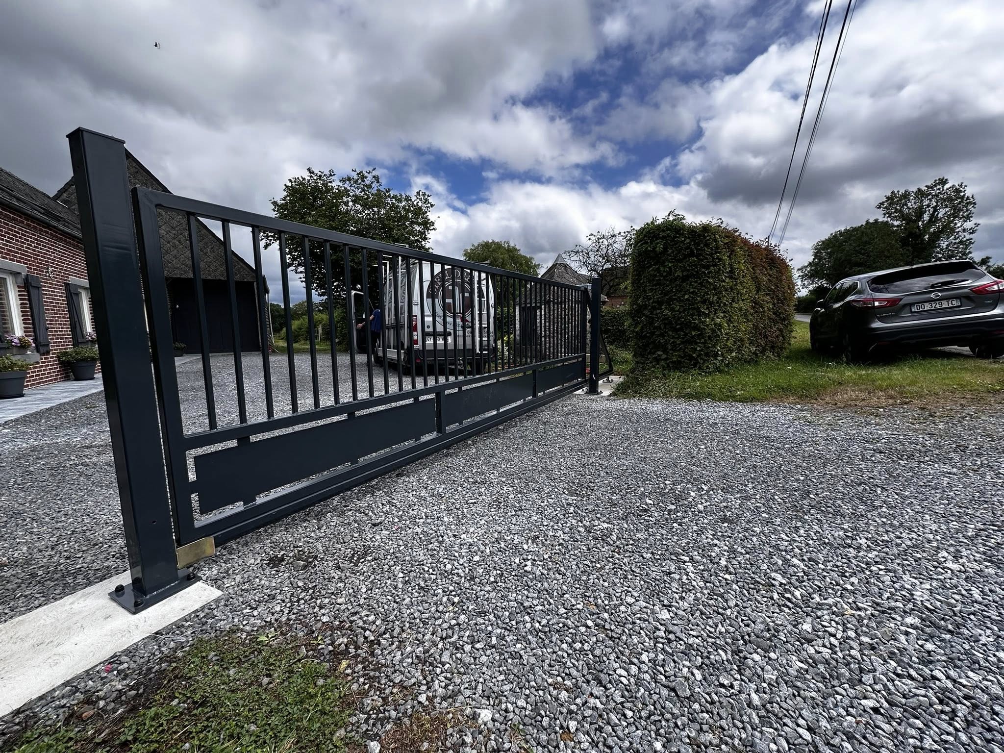 Portail coulissant en acier